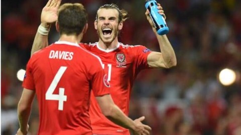 威尔士VS俄罗斯：欧洲区宿敌重逢，红龙残阵能否终结历史魔咒？——世预赛附加赛深度前瞻