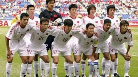 王钰栋93分钟点杀斩处子球！国足主场1-0巴林收官世预赛，积分榜第五告别美加墨
