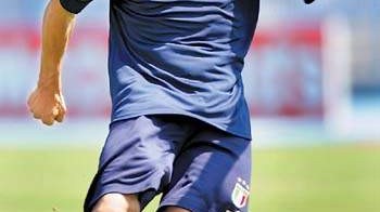 从欧冠绝杀英雄到国家队教练下课，托马森的足球传奇未完待续