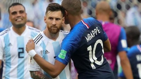 法国4-0乌克兰世欧预复盘：姆巴佩双响+勺子点球，“高卢雄鸡”提前两轮加冕小组第一